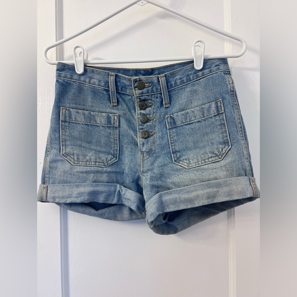 Levi’s Front Button Shorts